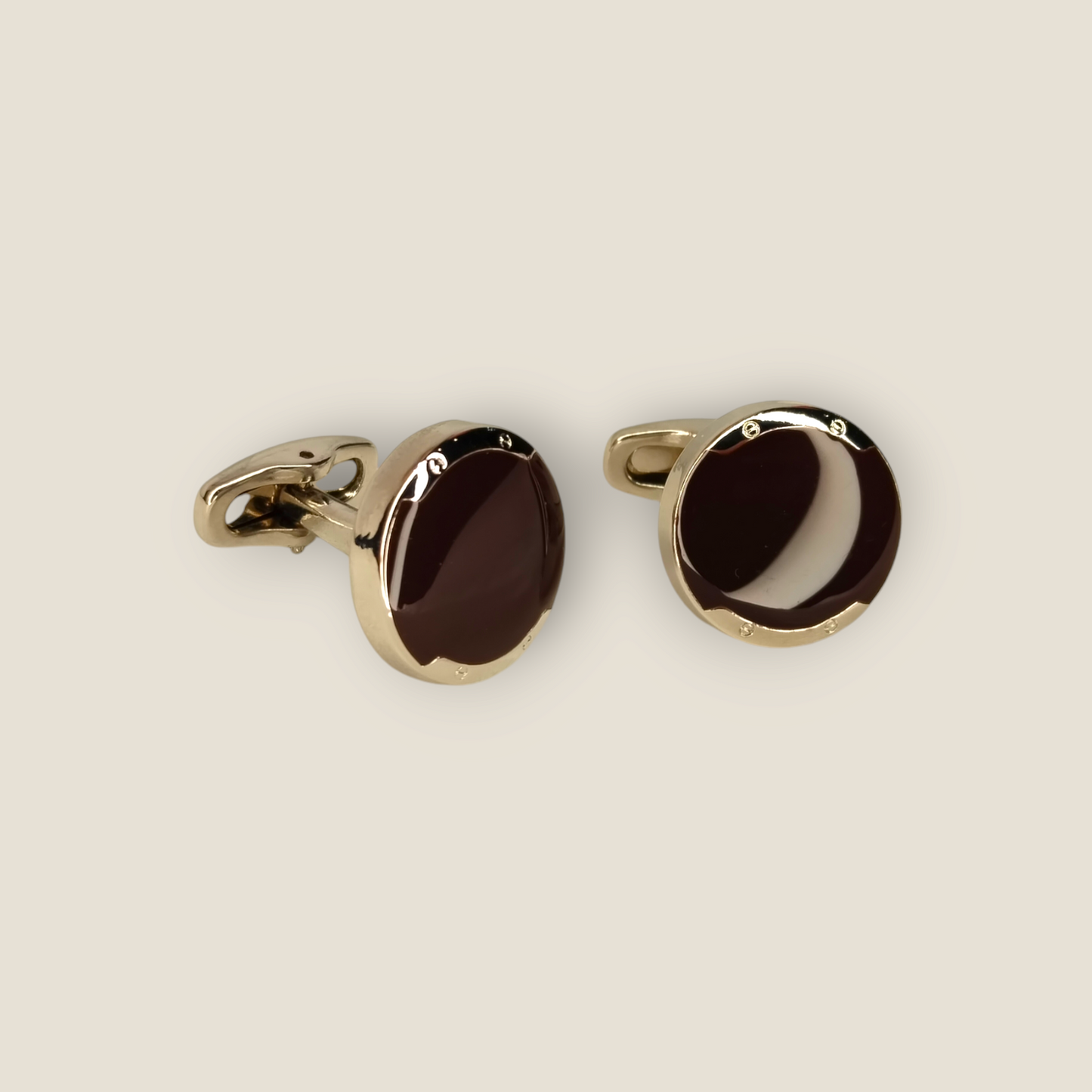 Cufflink-41