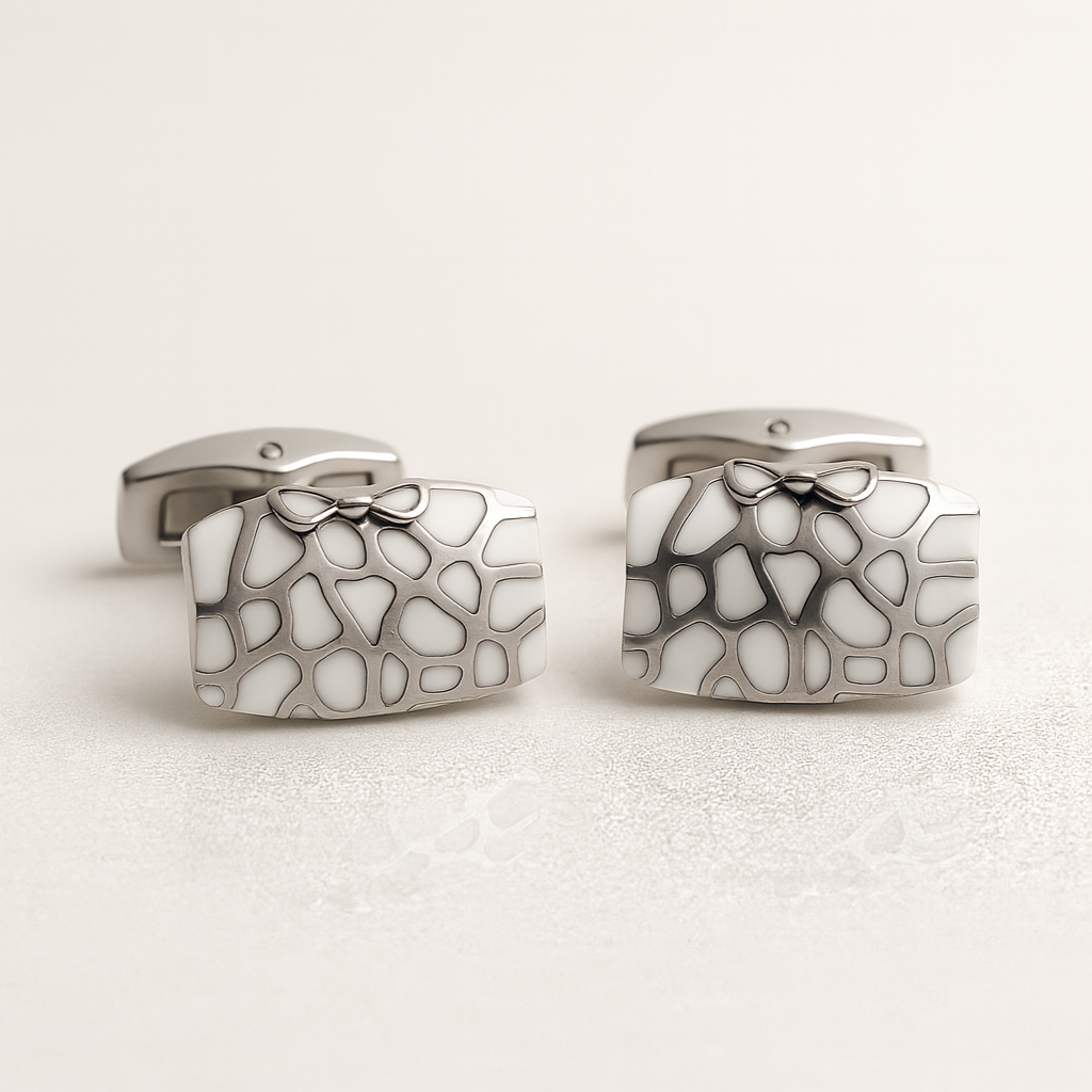 Cufflink-163