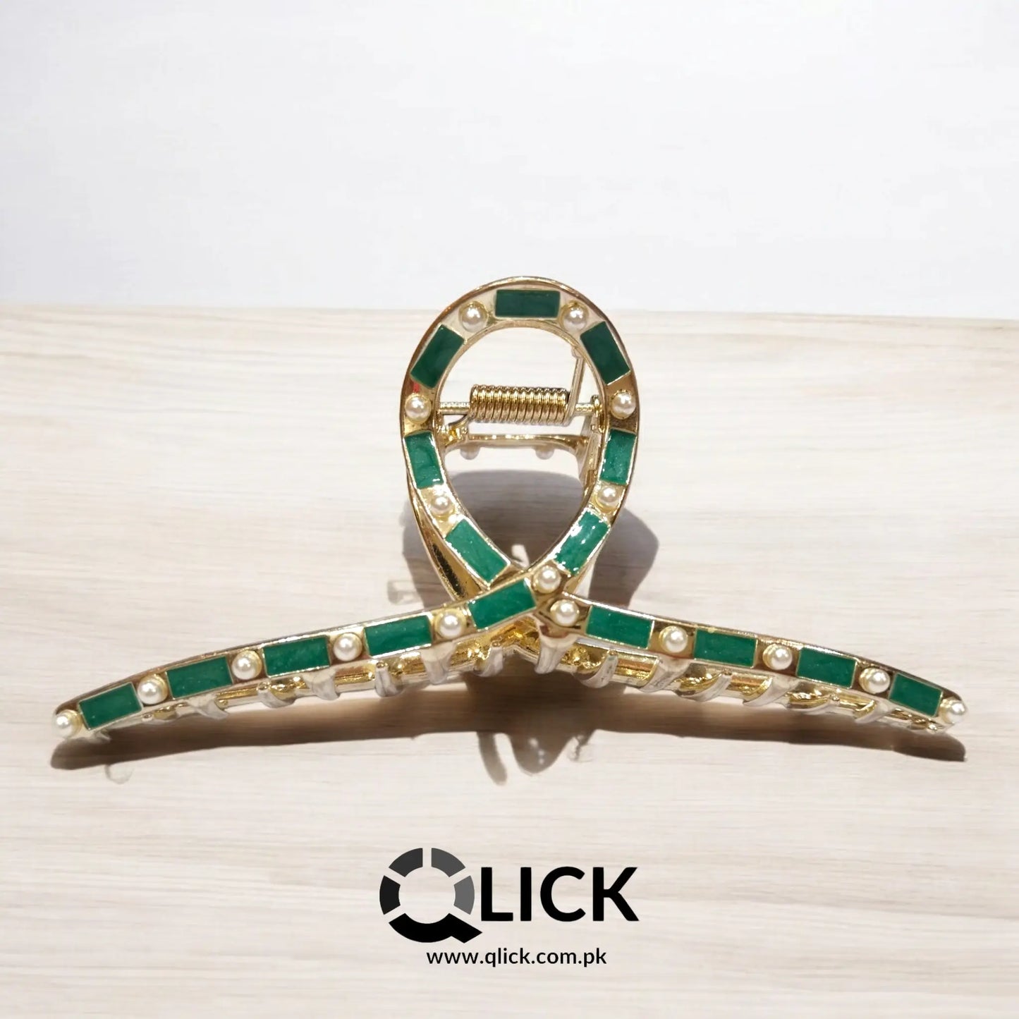 Pearl Metal Hair Claw