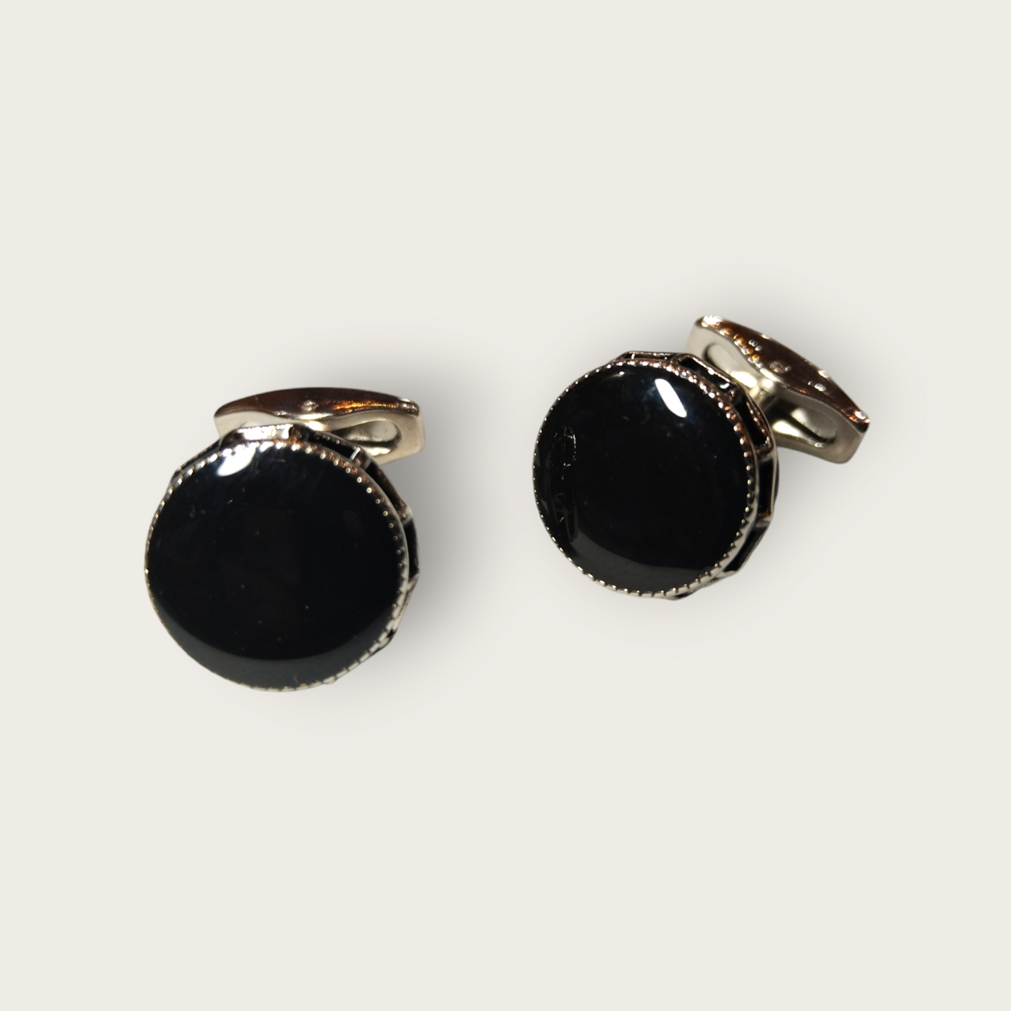 Cufflink-04