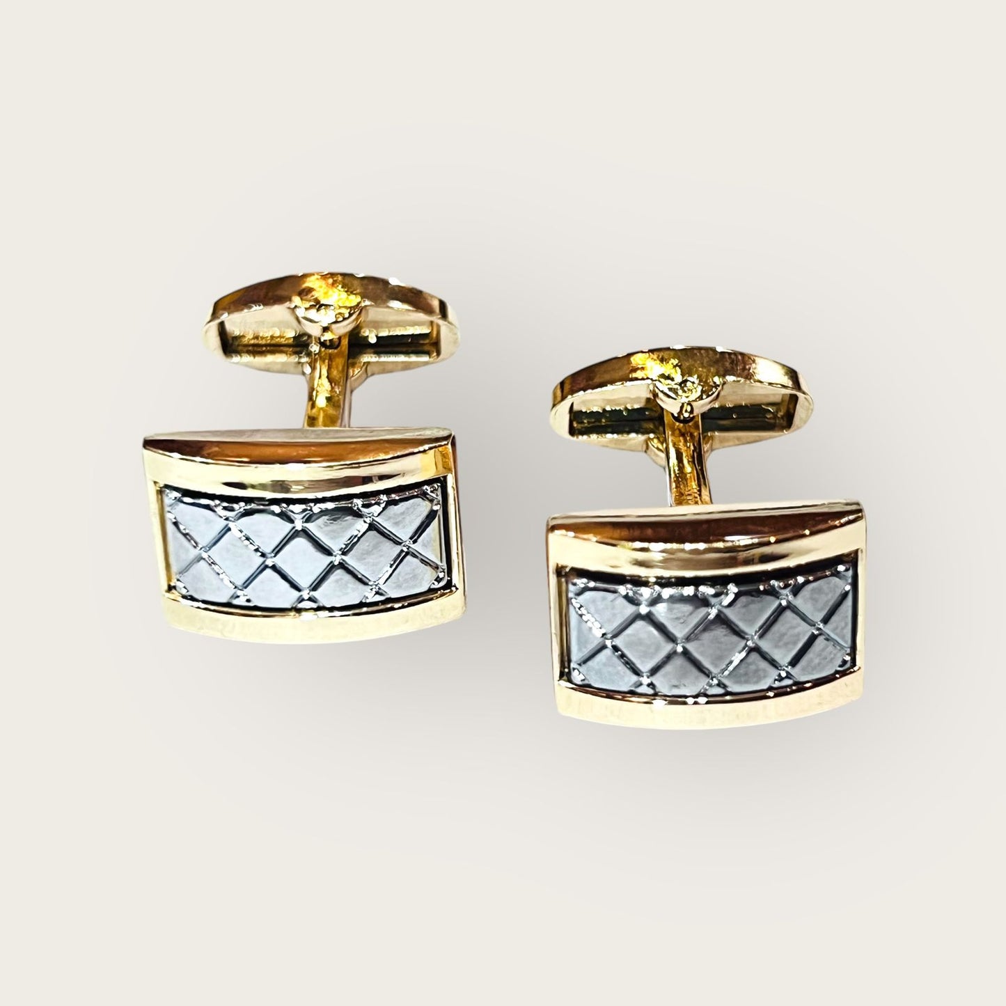 Cufflink-06