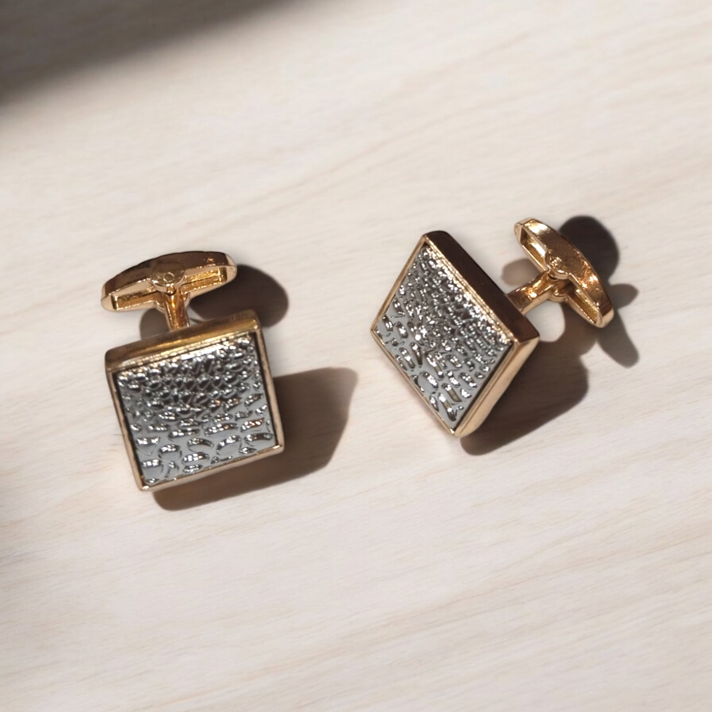 Cufflink-07
