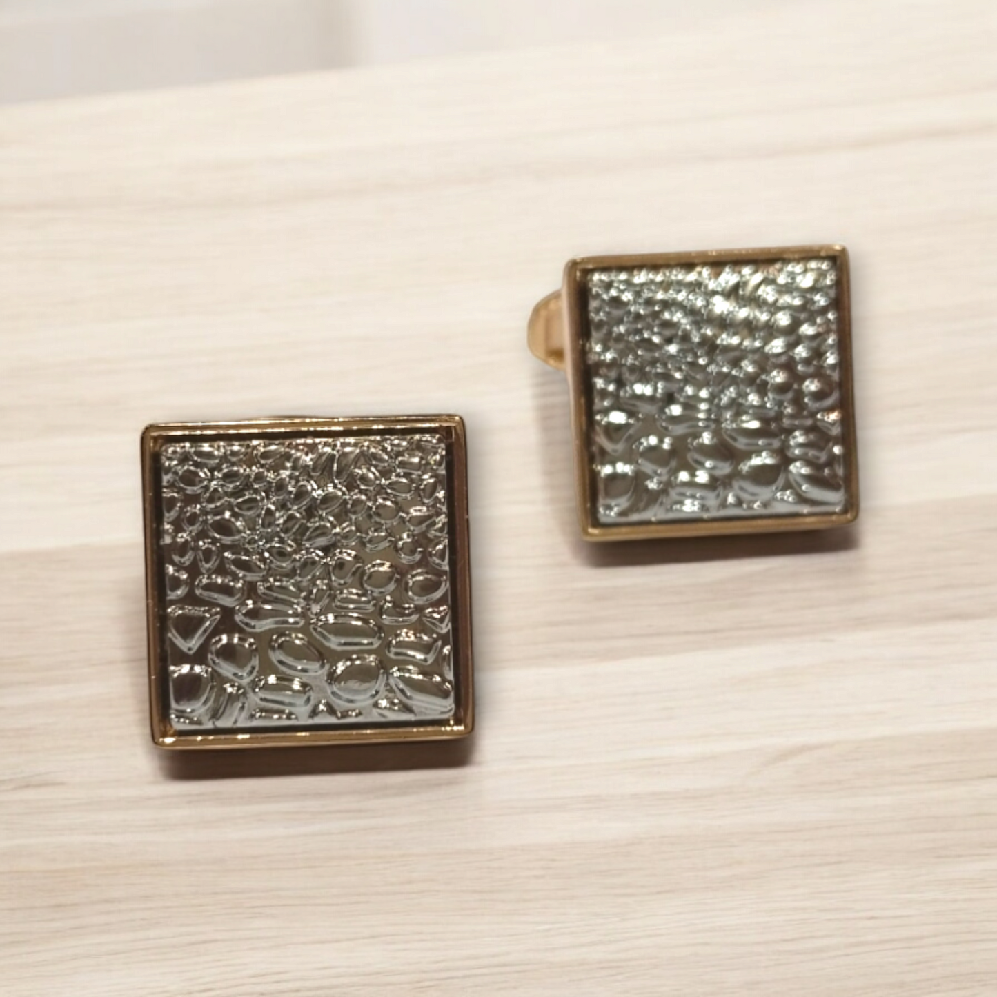 Cufflink-07