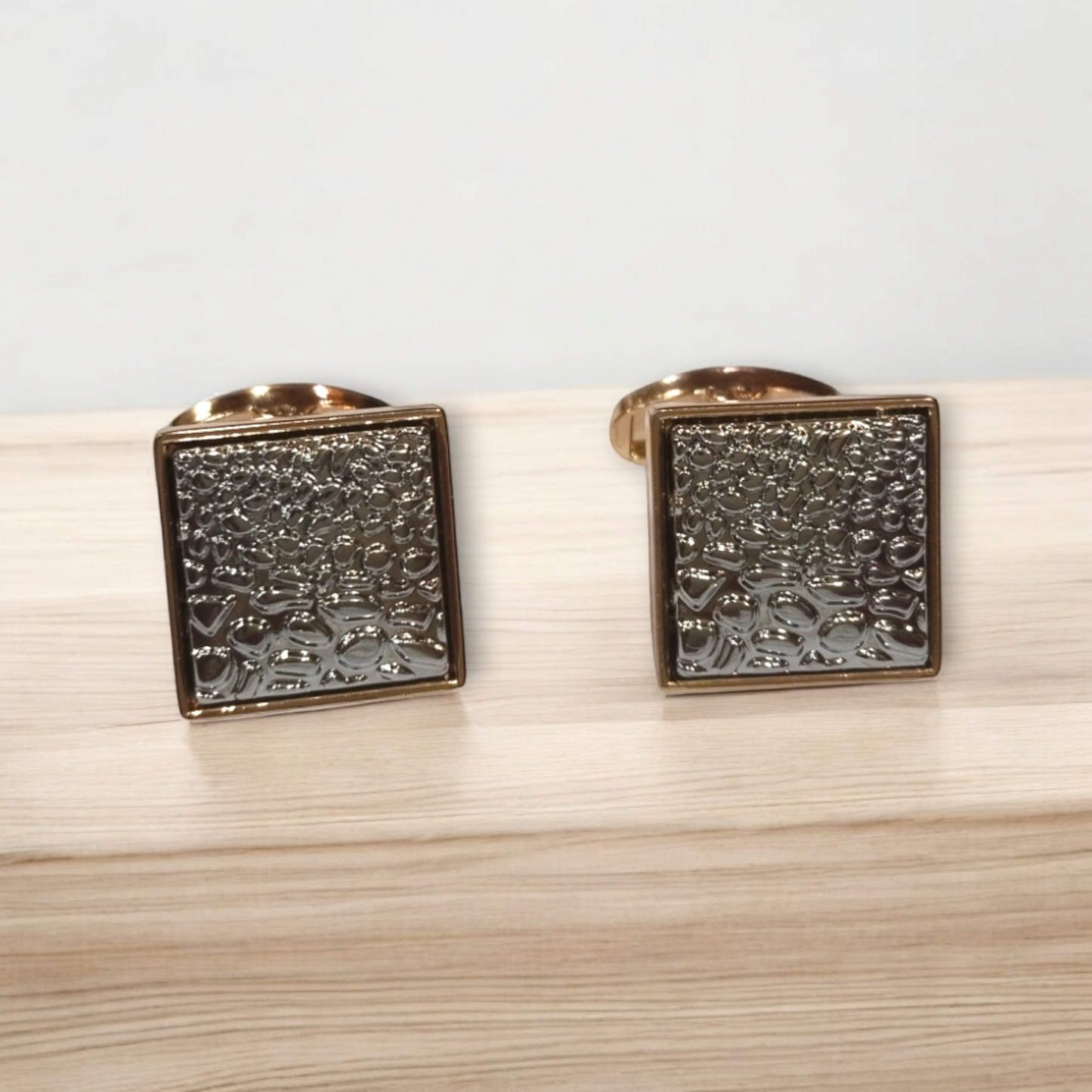 Cufflink-07