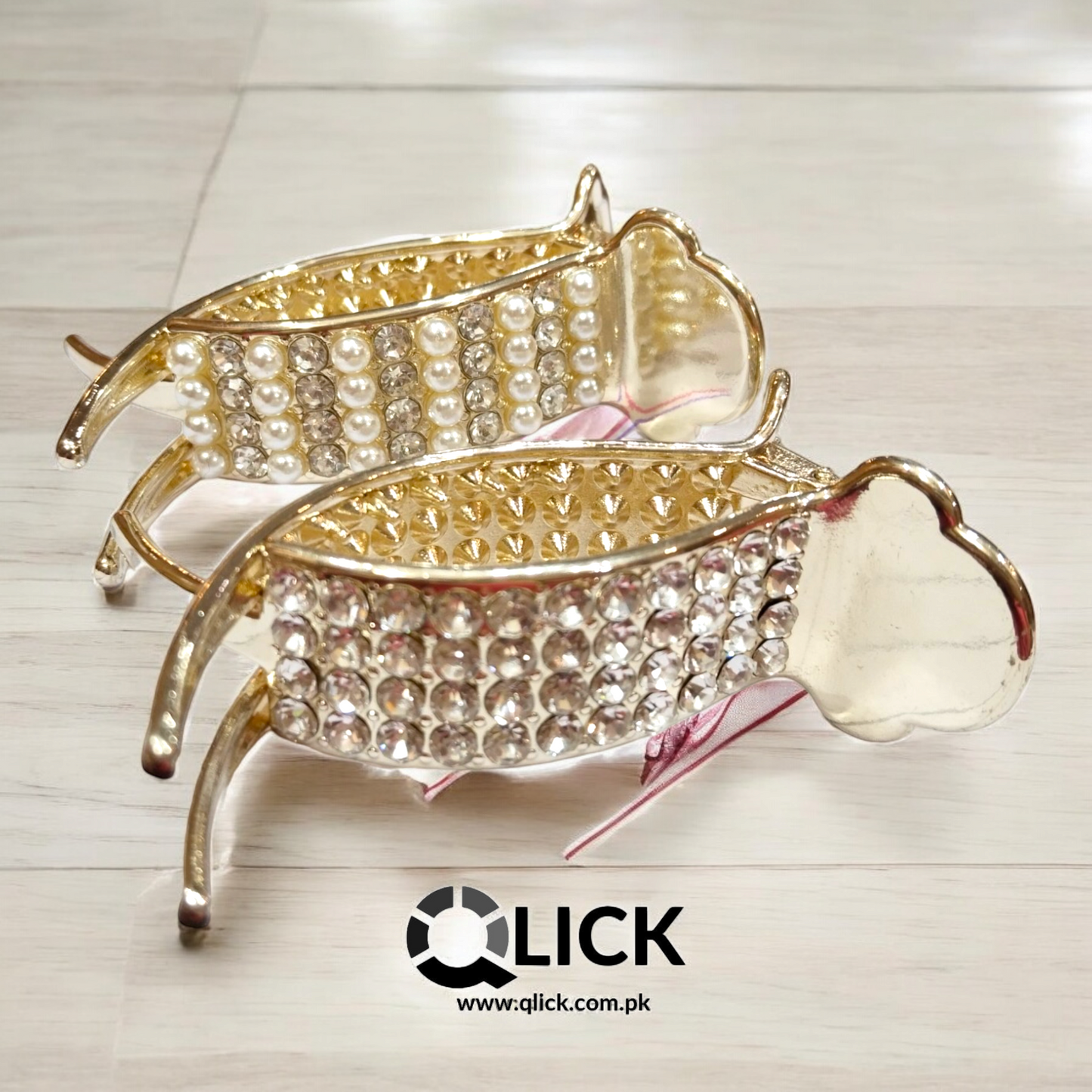 Rhinestone Pearls High Pony Tail Metal Claw