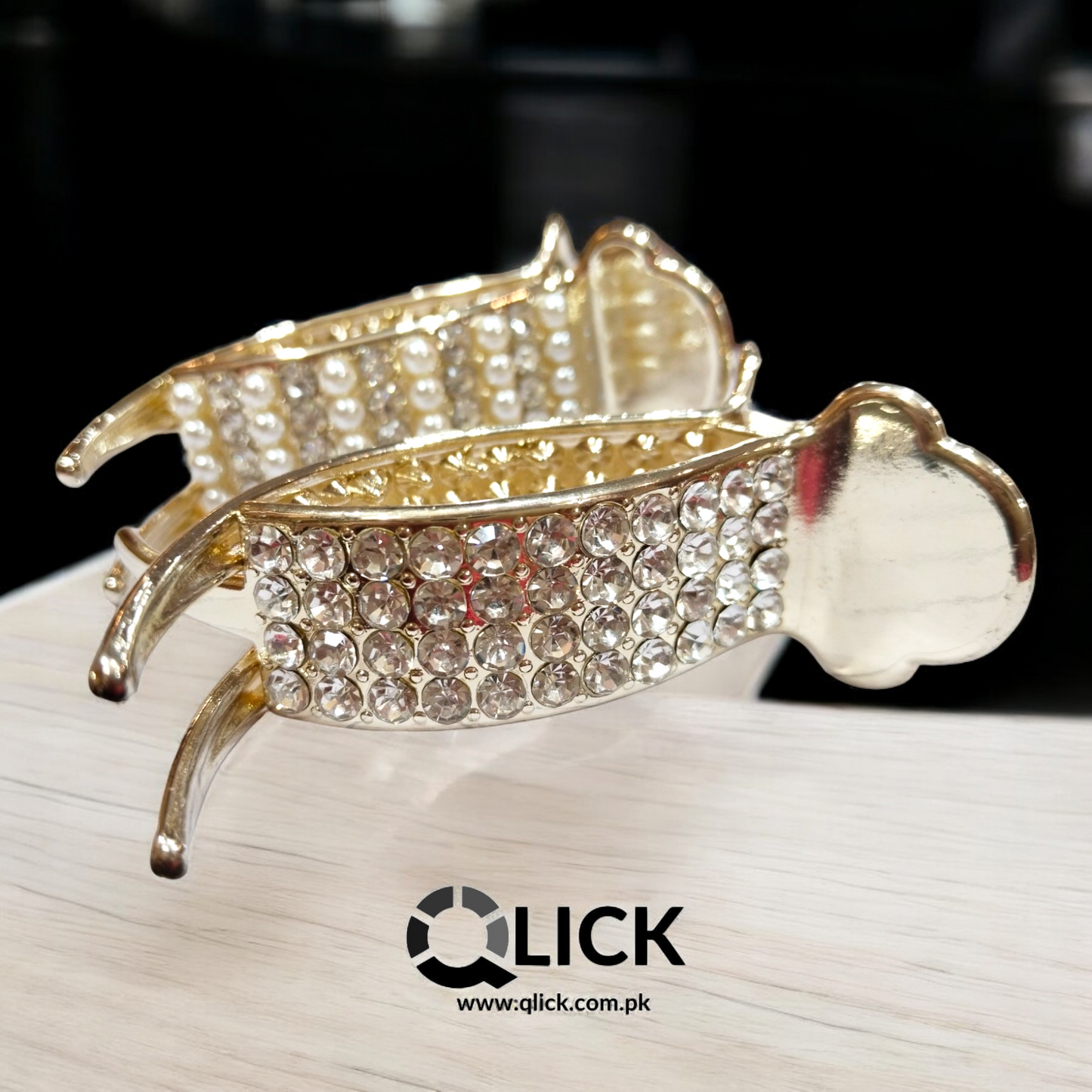 Rhinestone Pearls High Pony Tail Metal Claw