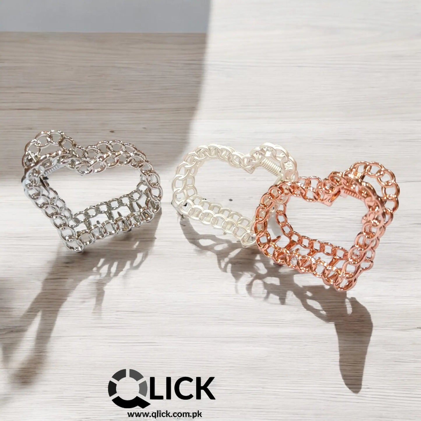 Chained Heart Shape Metal Claw