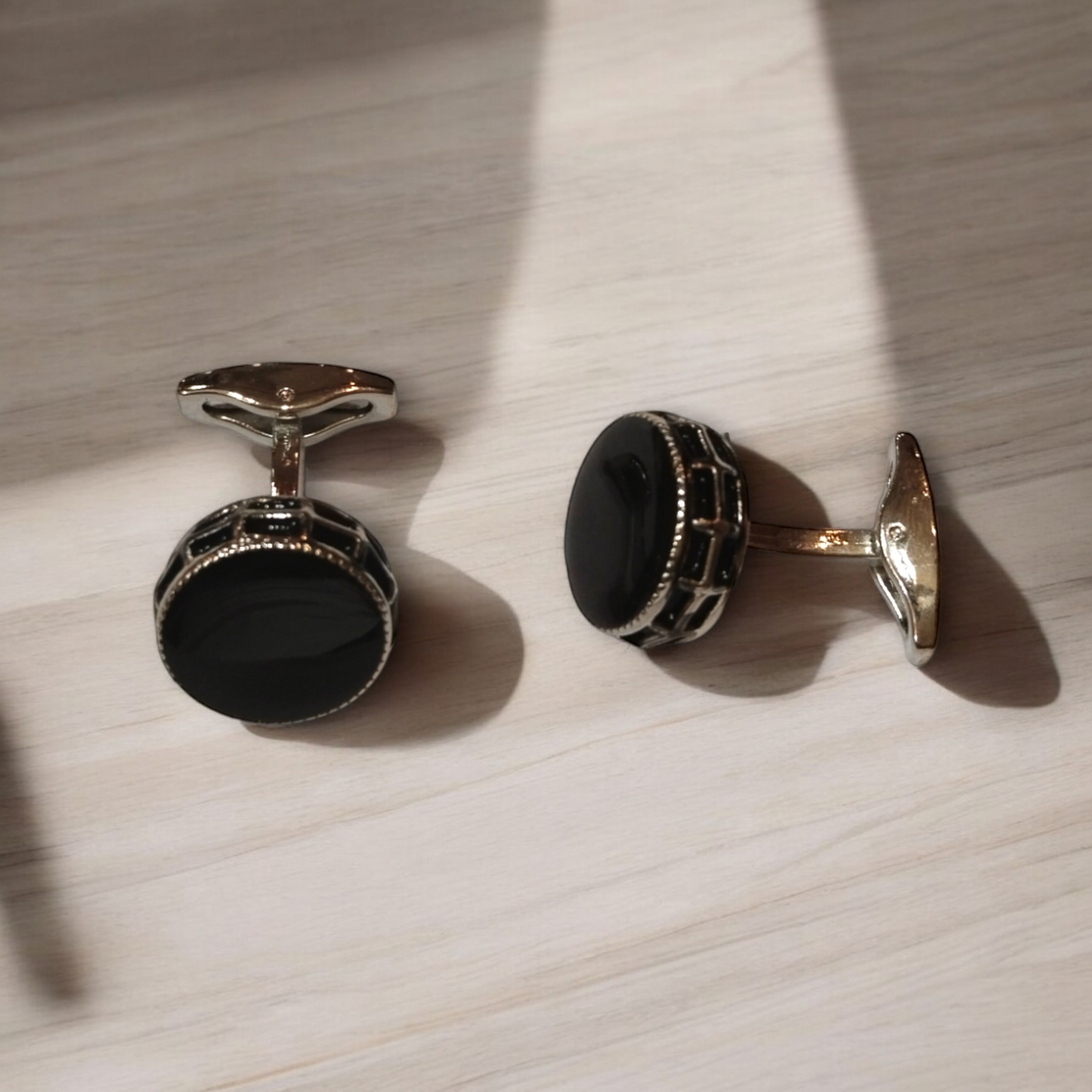 Cufflink-04